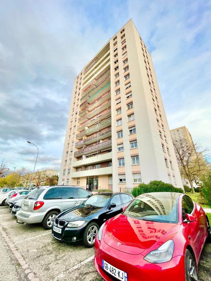 Апартаменти Colmar - La Cigogne - Balcon - Vue Degagee - Netflix - Wifi Fibre - Parking Gratuit - Quartier Populaire Екстер'єр фото